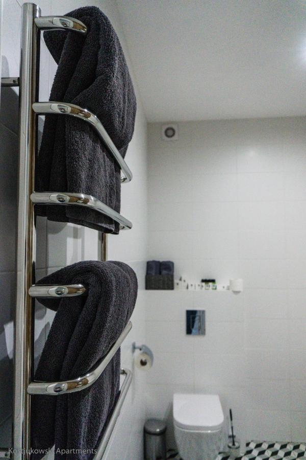 Apart-Hotel Kostjukowski Apartments Nizhynska 17 إلفيف المظهر الخارجي الصورة