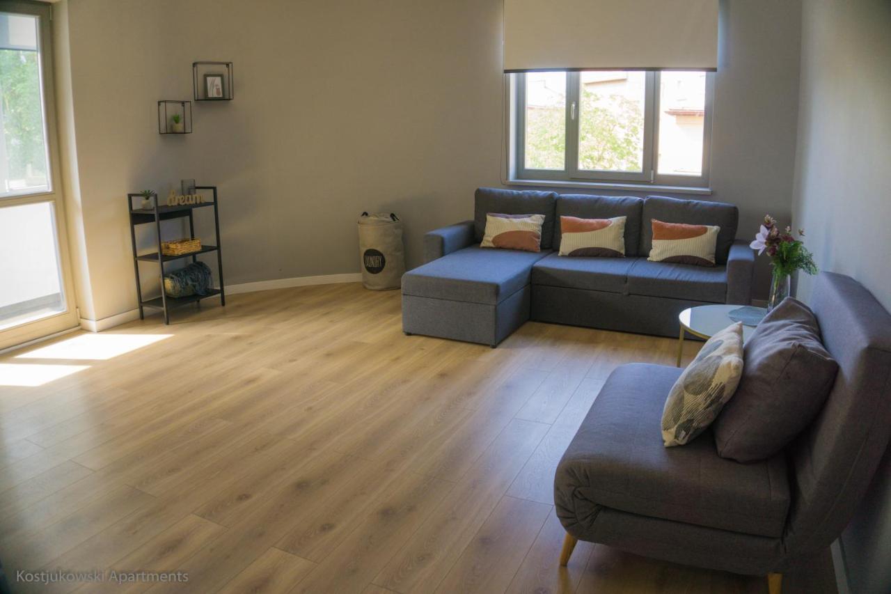 Apart-Hotel Kostjukowski Apartments Nizhynska 17 إلفيف المظهر الخارجي الصورة