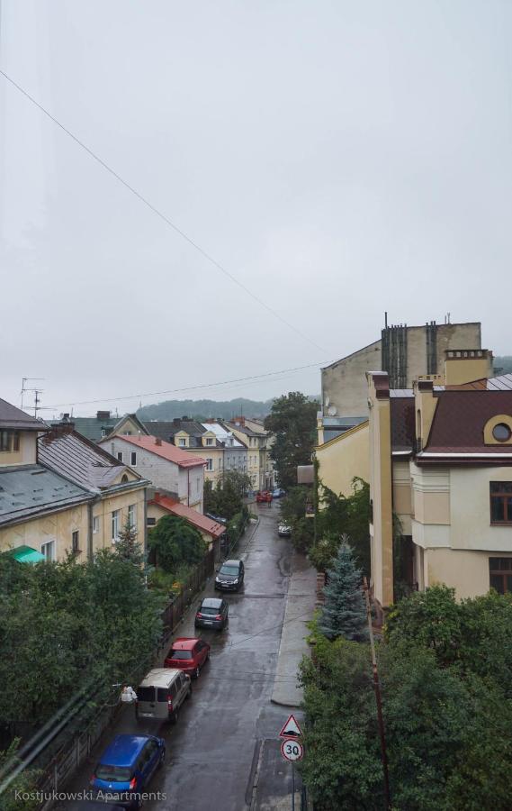 Apart-Hotel Kostjukowski Apartments Nizhynska 17 إلفيف المظهر الخارجي الصورة
