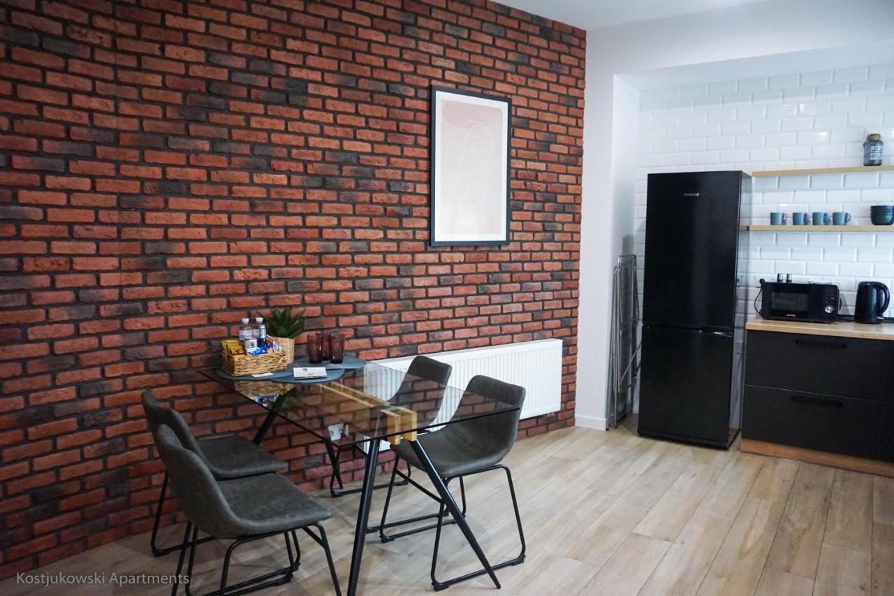 Apart-Hotel Kostjukowski Apartments Nizhynska 17 إلفيف المظهر الخارجي الصورة