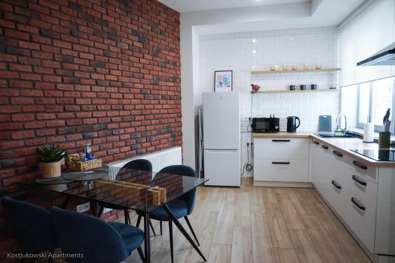 Apart-Hotel Kostjukowski Apartments Nizhynska 17 إلفيف المظهر الخارجي الصورة