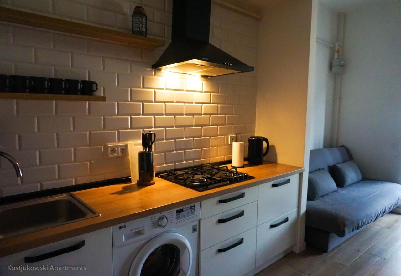 Apart-Hotel Kostjukowski Apartments Nizhynska 17 إلفيف المظهر الخارجي الصورة